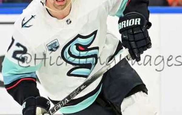 Concussions force Joonas Donskoi to hang up his skates